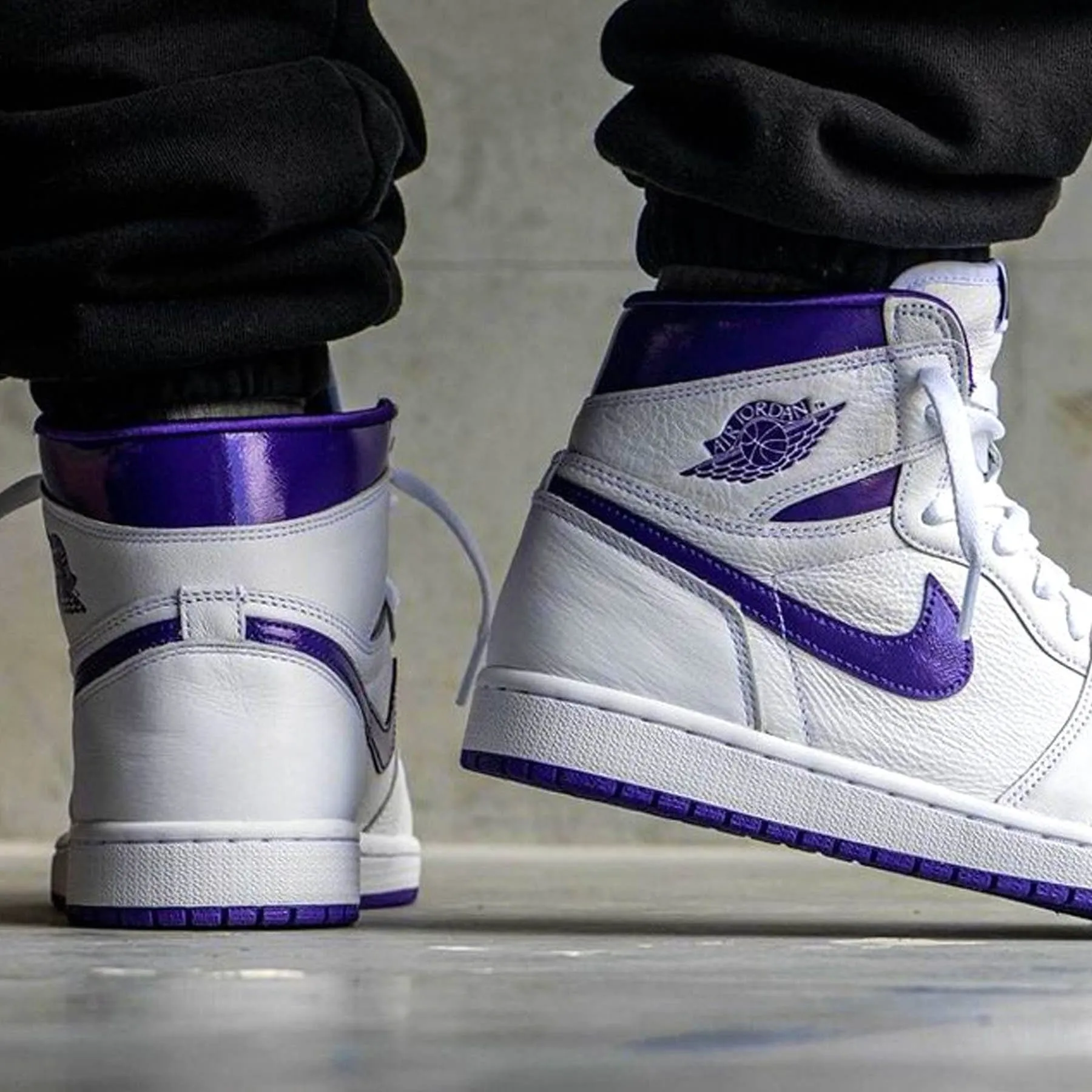 Air Jordan 1 High OG Wmns 'Court Purple'