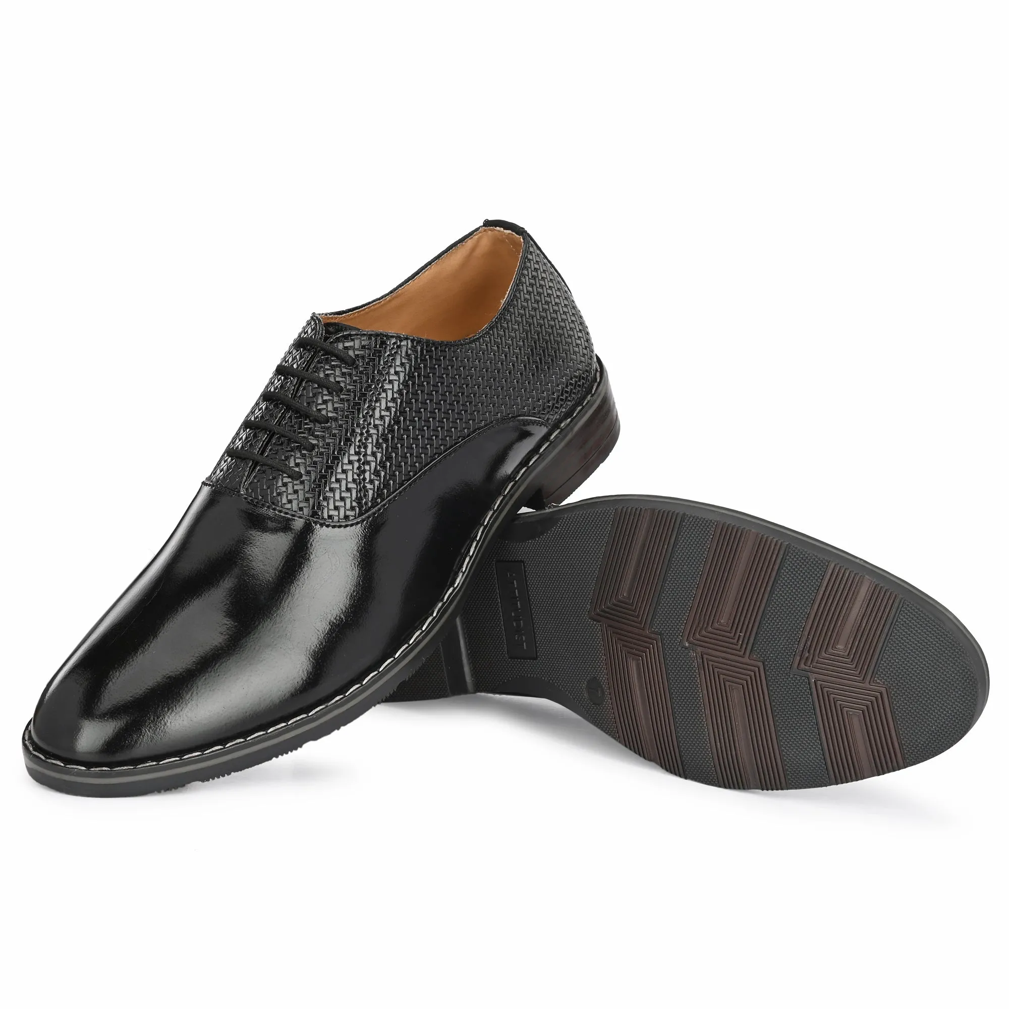 Attitudist Unisex Handcrafted Oxford Glossy Black Laceup Derby Shoes With Semi Chatai Design