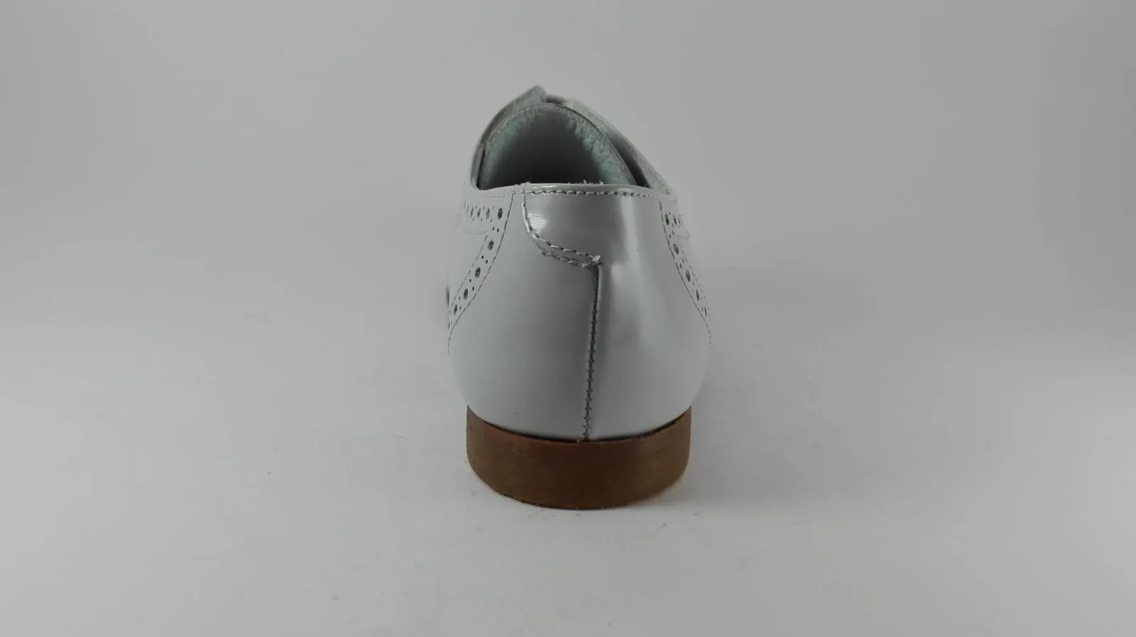 Beberlis Light Grey Leather Design Classics