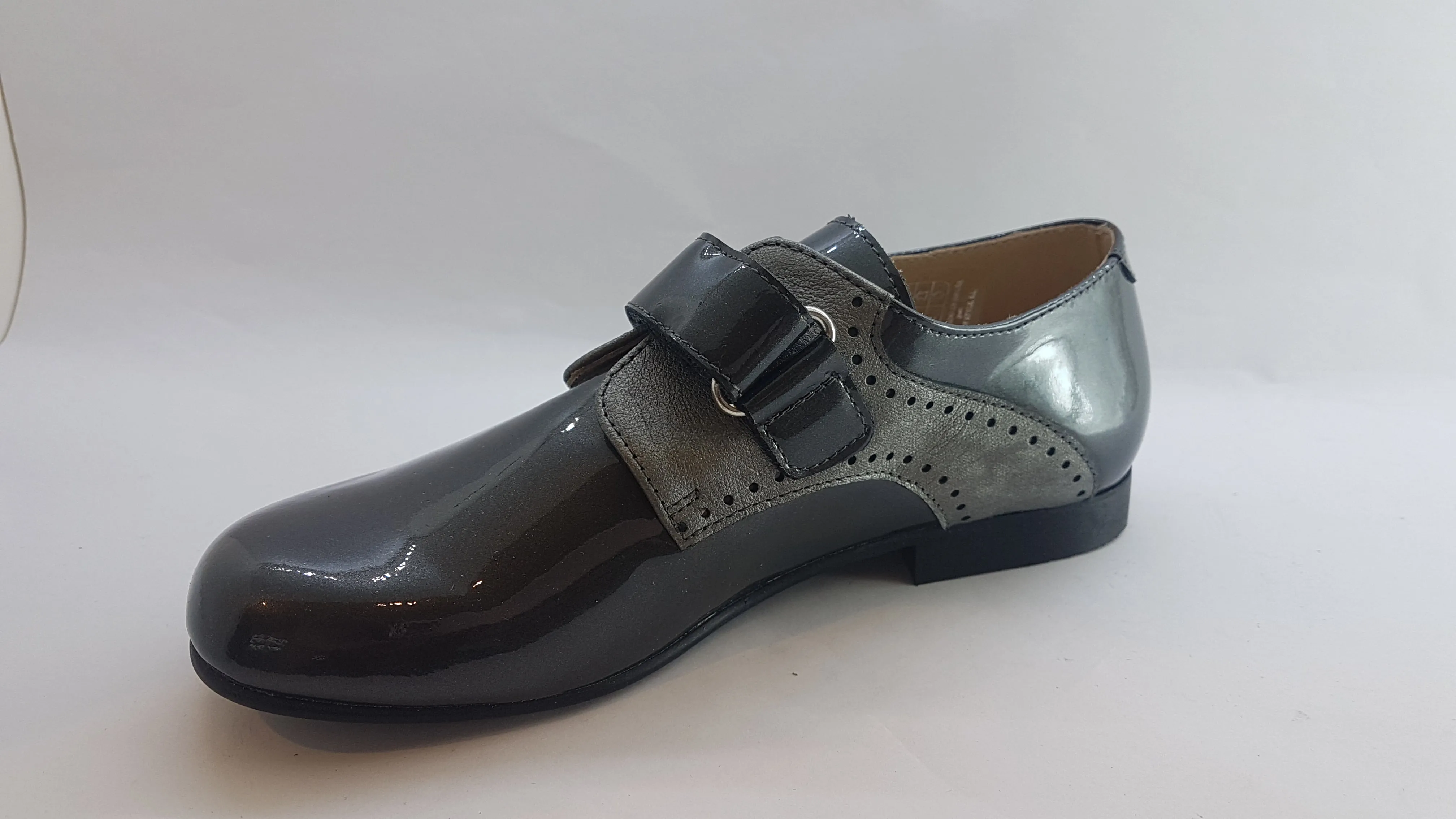 Beberlis Patent Grey Velcro Design Dress Shoes