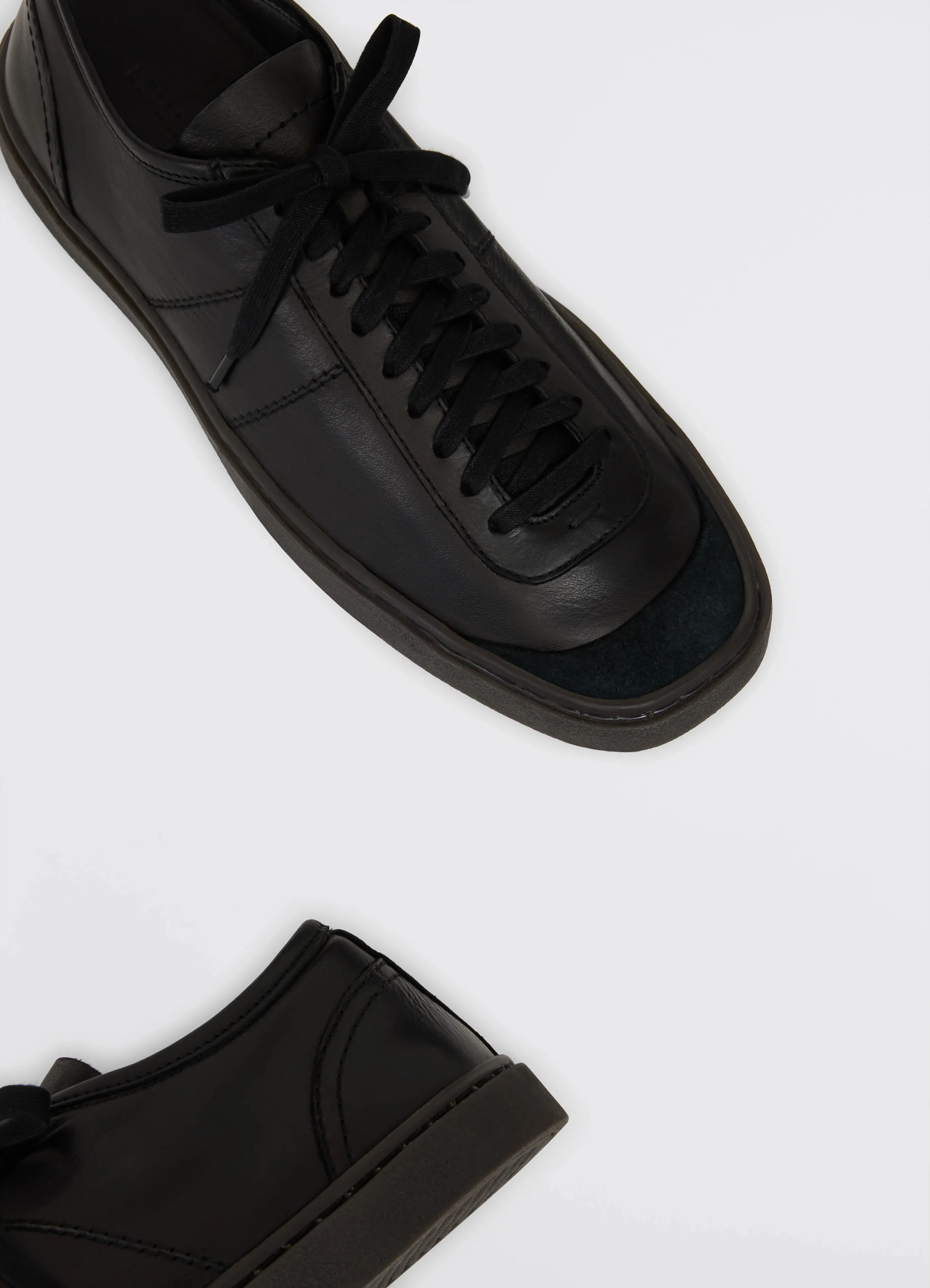 LINOLEUM BASIC LACED UP TRAINERS