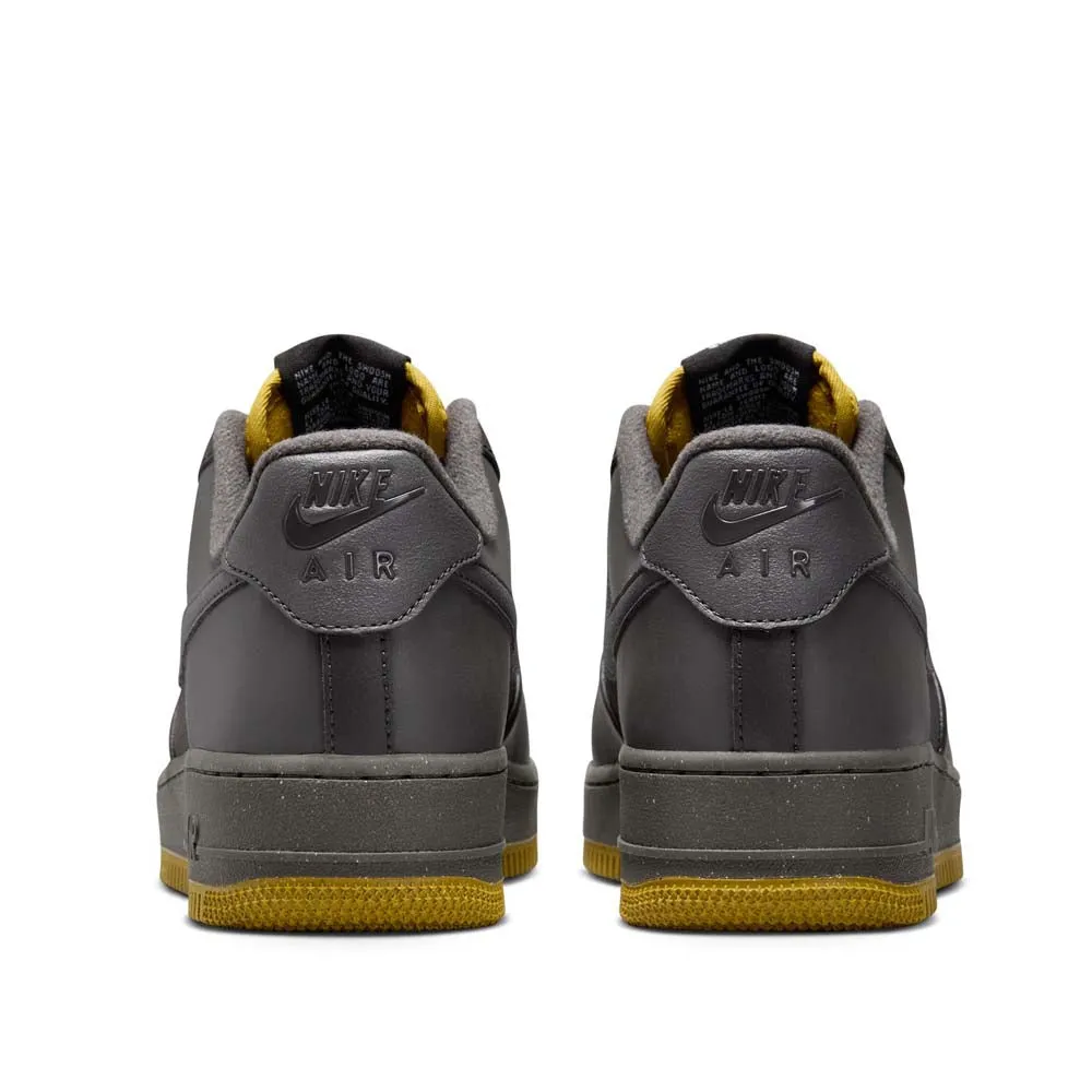 Nike Men's Air Force 1 '07 LV8 Shoes